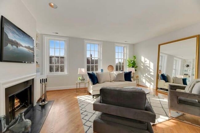 Foto del edificio - 2115 S St NW