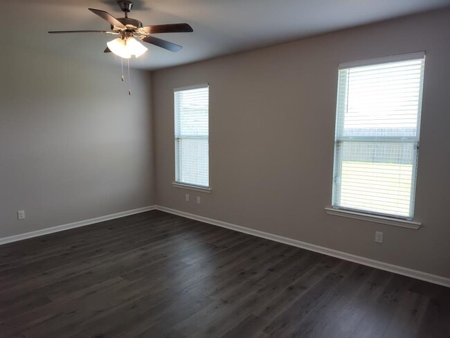 Master Bedroom - 108 Hardwood Dr