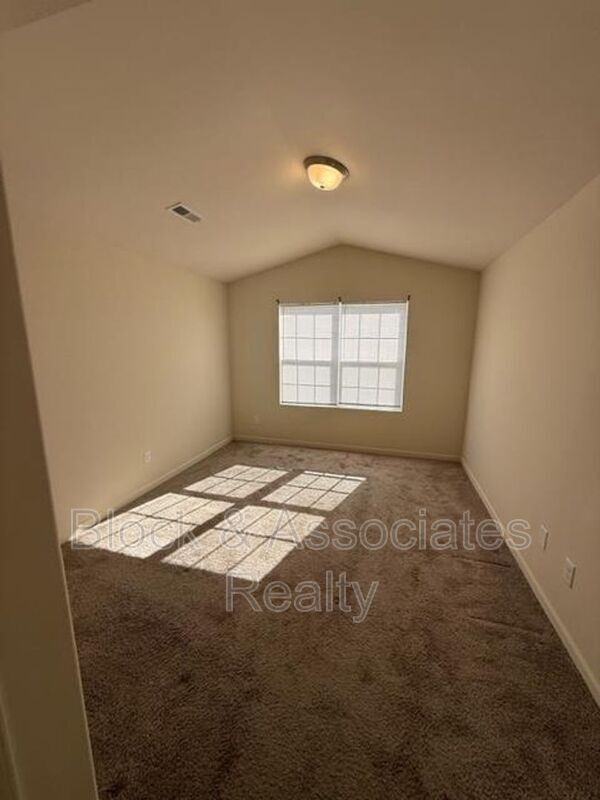 Foto del edificio - 775 Oak Bend Dr