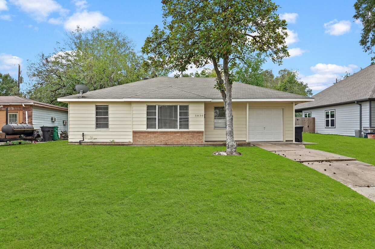 Foto principal - 5830 Glenhurst Dr