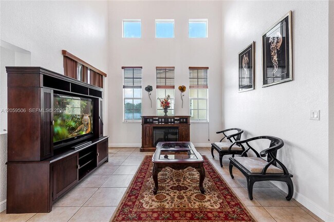 Foto del edificio - 5271 SW 141st Terrace