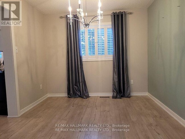 Building Photo - 20 Brown St