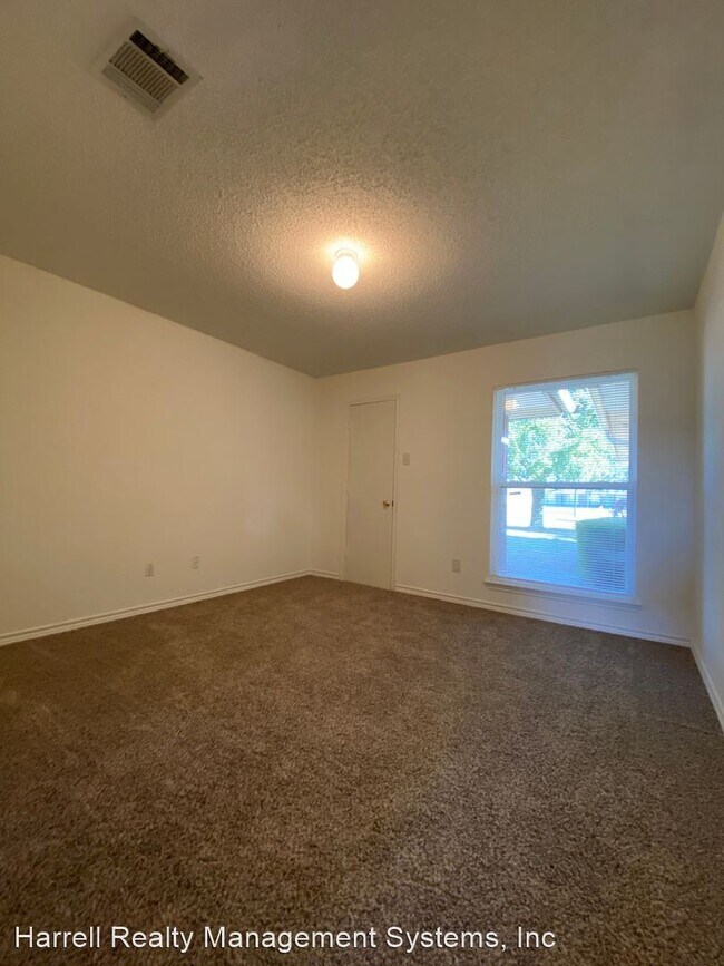 Building Photo - 3 br, 2 bath House - 978 Parkview Circle