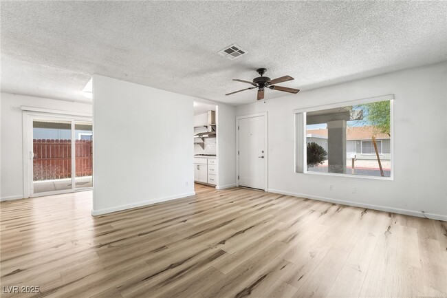 Building Photo - 5951 Via La Contera Dr