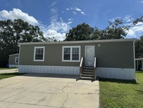 Building Photo - 9711 Linda Pl