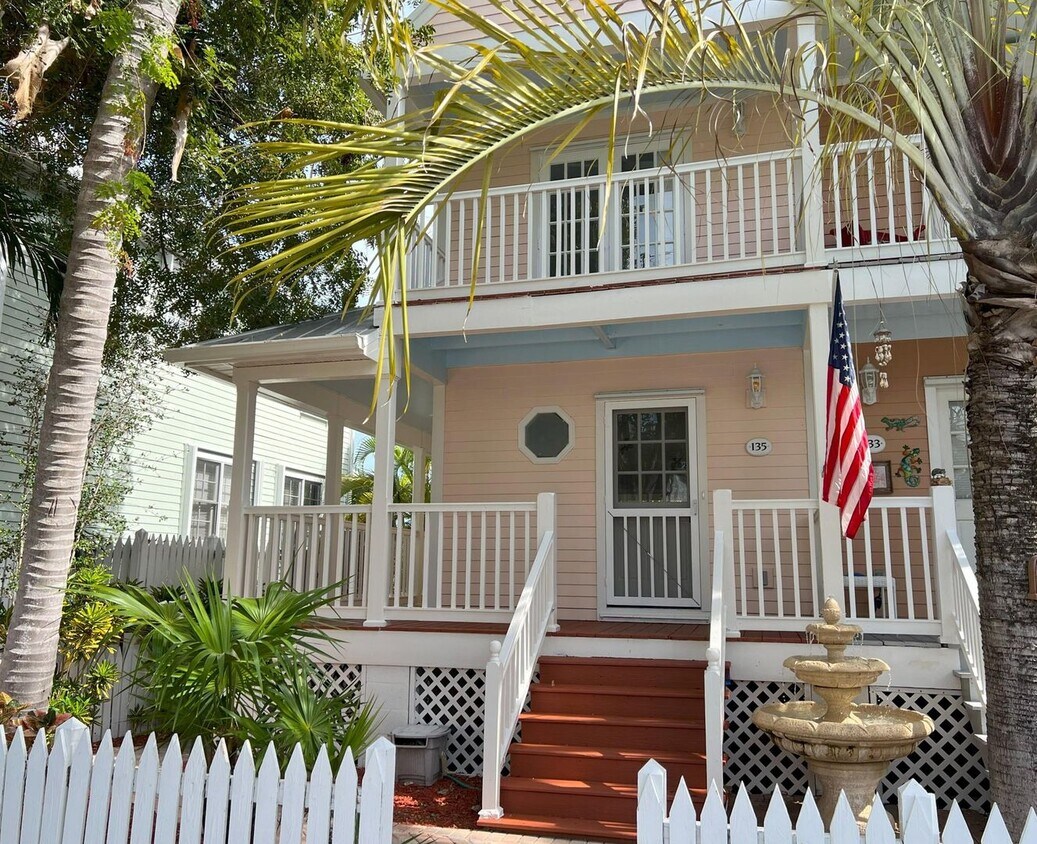Primary Photo - Charming Townhome