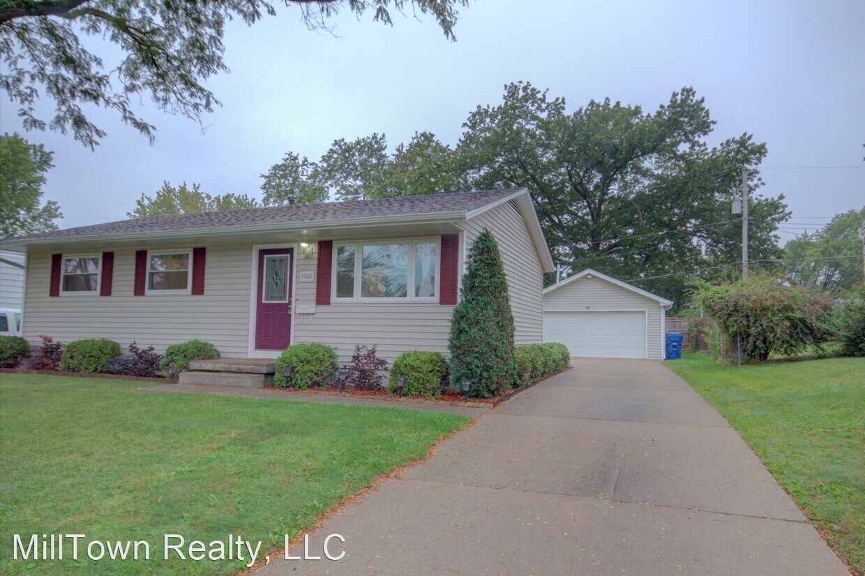 Primary Photo - 3 br, 2 bath House - 3302 Wakonda Dr.