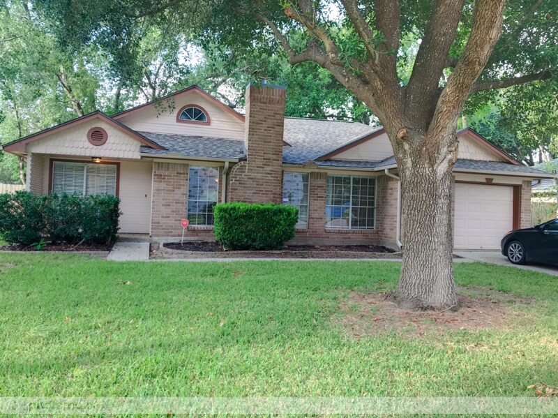 Foto principal - 5320 Winding Brook Dr