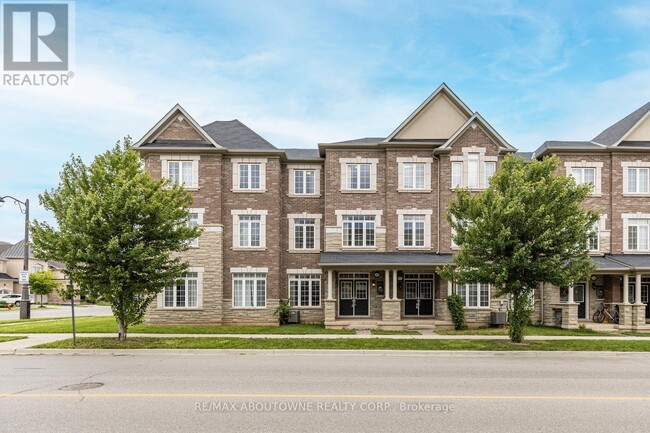 Building Photo - 3099 Preserve Dr