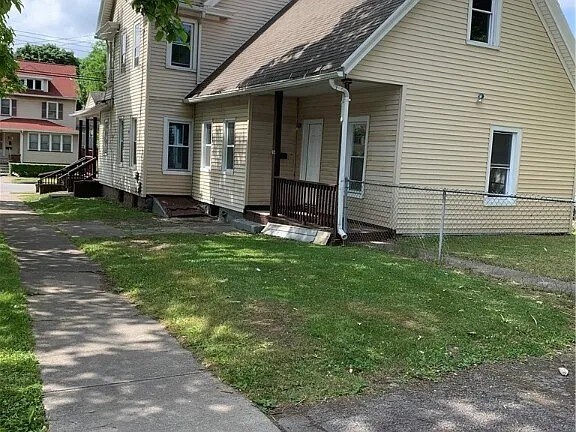 Foto del edificio - 544 Emerson St