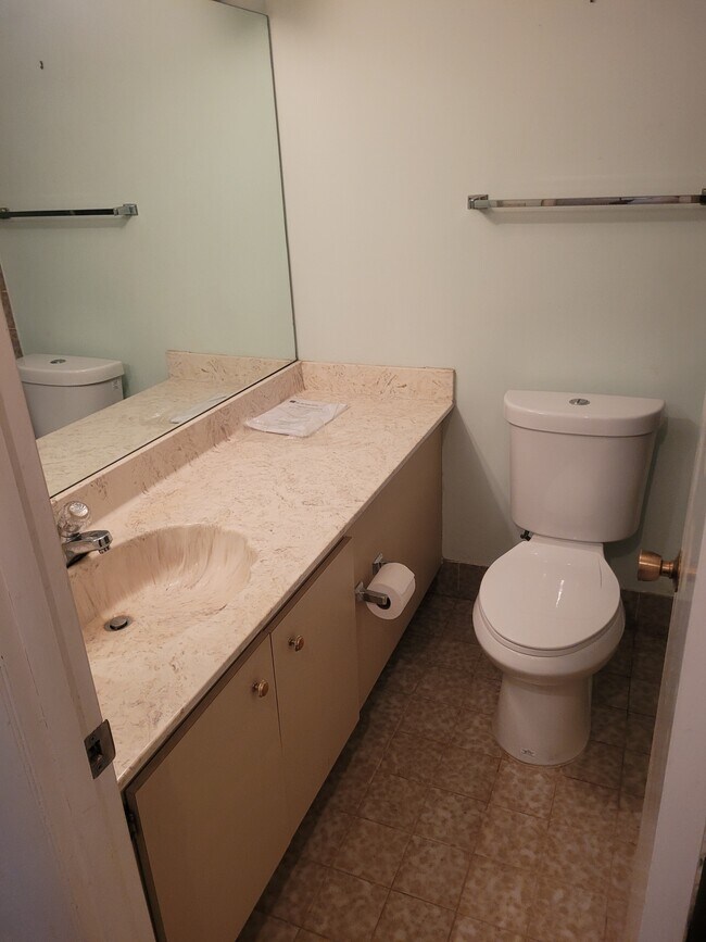 Foto del edificio - 2800 N 46th Ave