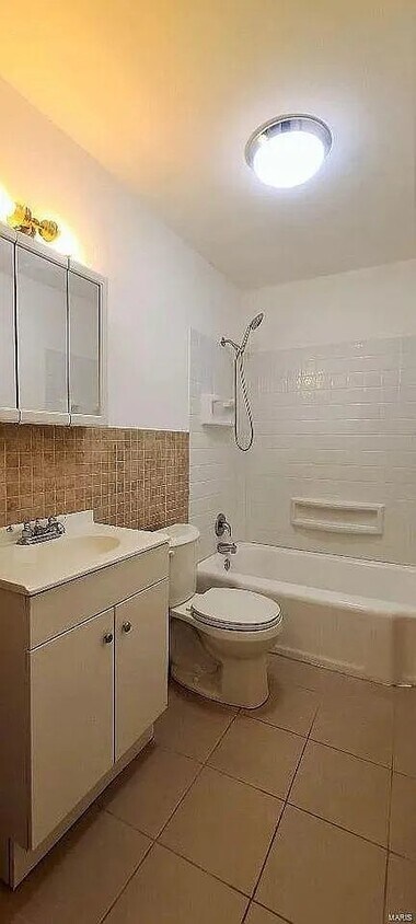 Foto del edificio - 410 Averill Ave