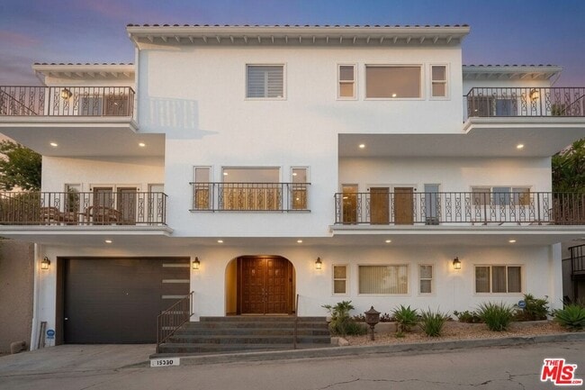 Building Photo - 15330 Del Gado Dr