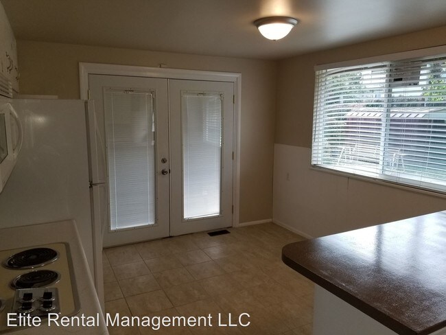 Building Photo - 4521 Westpoint Dr
