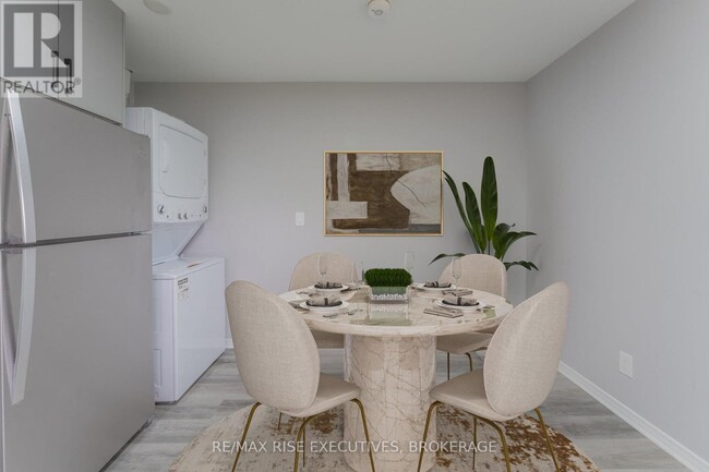 Photo du bâtiment - 811-811 Overlea Ct