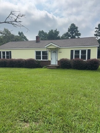 Building Photo - 2010 Cook Rd