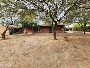 Building Photo - 2735 W Tuckey Ln