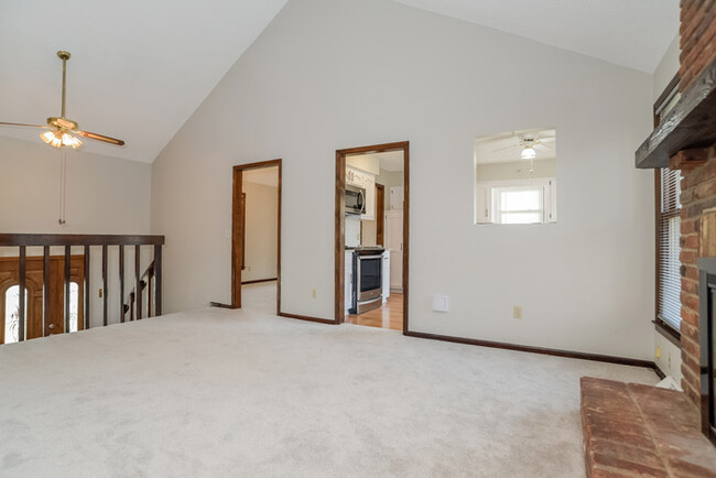 Building Photo - 16403 W 139th St
