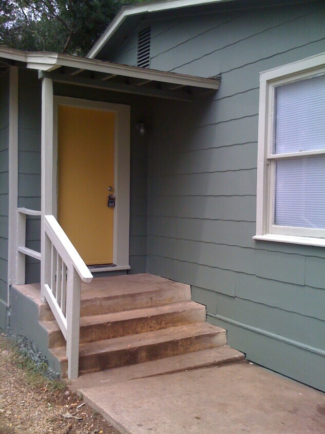 Primary Photo - 1101 Haynes St