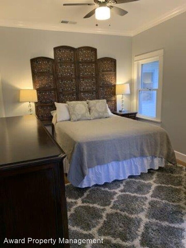 Foto del edificio - 3 br, 1 bath House - 4630 Date Ave