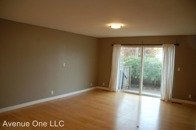 Building Photo - 3046 63rd Ave SW
