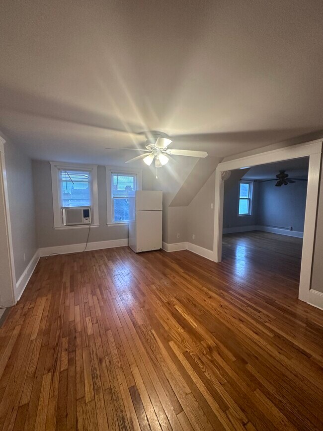 112 Bonney St Unit Bonney Street 3, New Bedford, MA 02740 Apartments