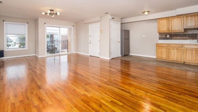Private Balcony - 355 W Side Ave
