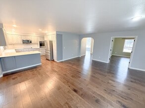 Building Photo - 4190 Collier Ln