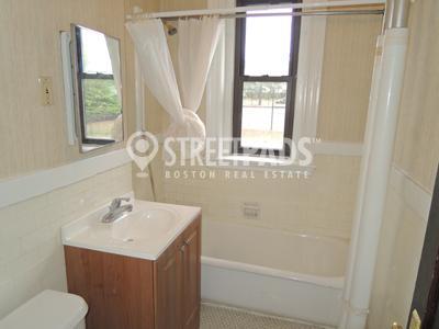 Foto del edificio - 1 bedroom in Malden MA 02148