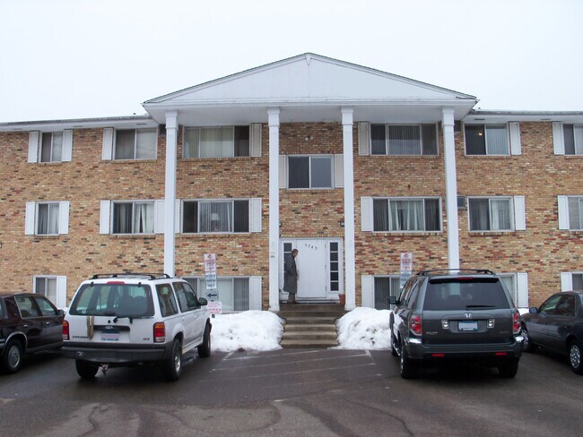 Foto del edificio - 5743 Glenwood Ave