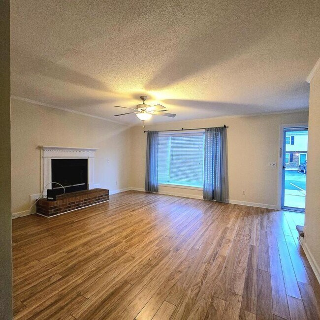 Foto del edificio - 2700 Thackery Rd