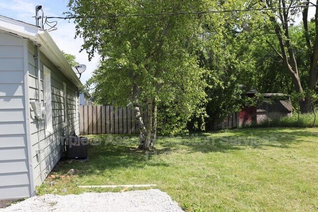Foto del edificio - 2873 New Hampshire St