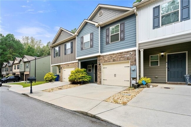 Building Photo - 902 Creel Ln