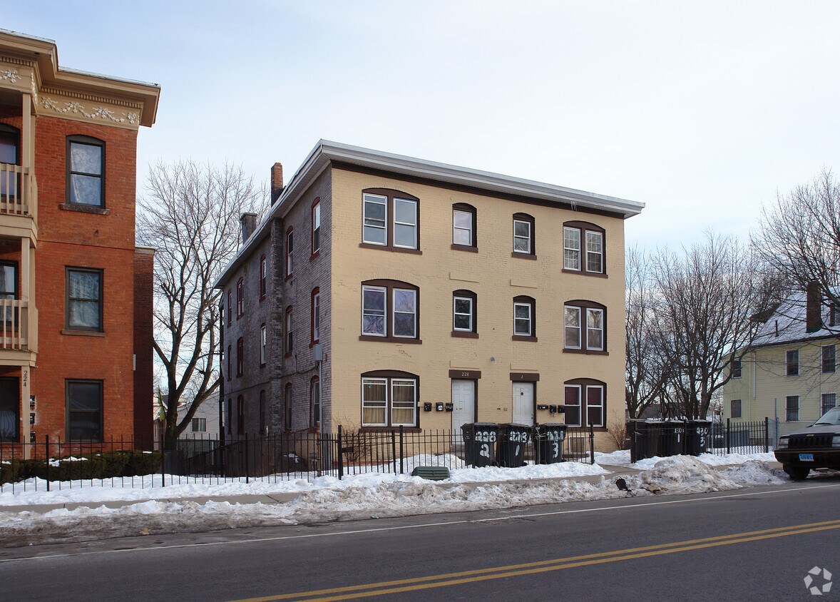 228 Maple Ave, Hartford, CT 06114 Apartments in Hartford, CT