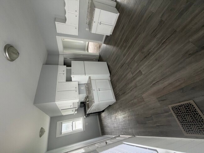Foto del edificio - 1723 W Locust St