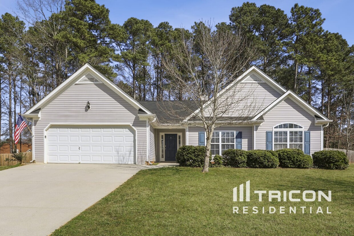 Primary Photo - 334 Hampton Oaks Circle Villa Rica GA
