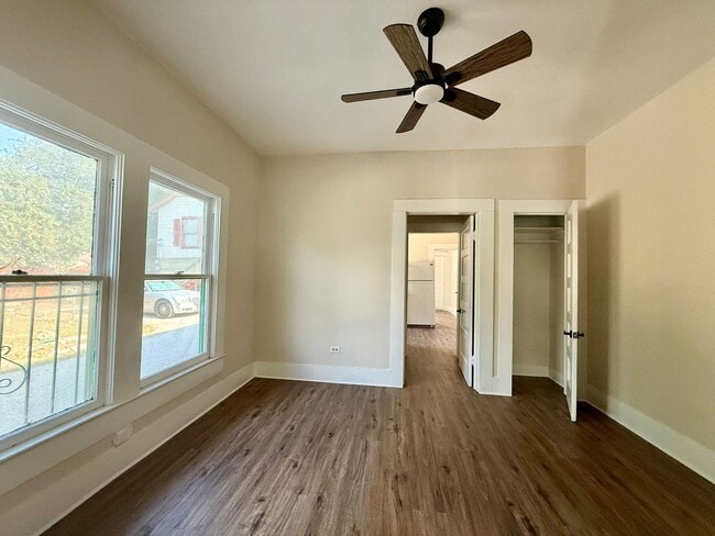 Building Photo - 222 Lowell St