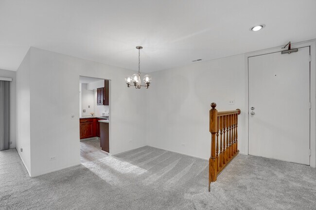 Building Photo - 1330 Cromwell Ct