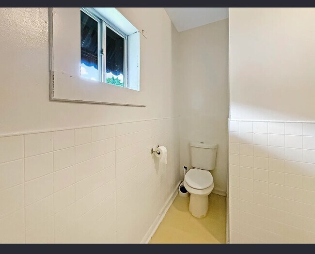 Baño - 1500 Avenue C