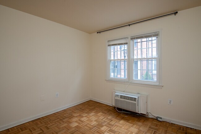 Foto del edificio - 1847 Biltmore St NW