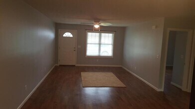 Building Photo - 180 Wild Rose Ln