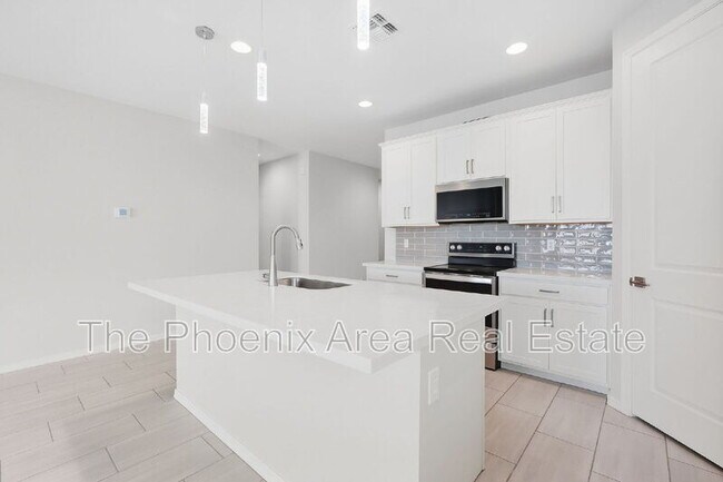 Foto del edificio - 35786 W Santa Monica Ave