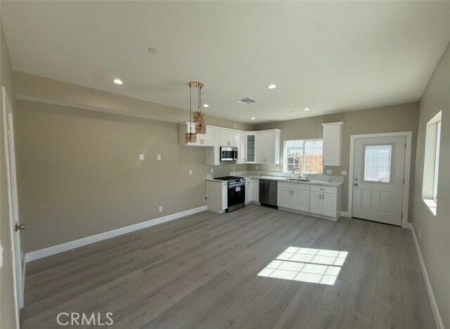 Foto del edificio - 15909 Merrill Ave