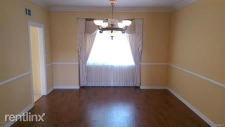 Building Photo - 3500 Ridgeford Dr