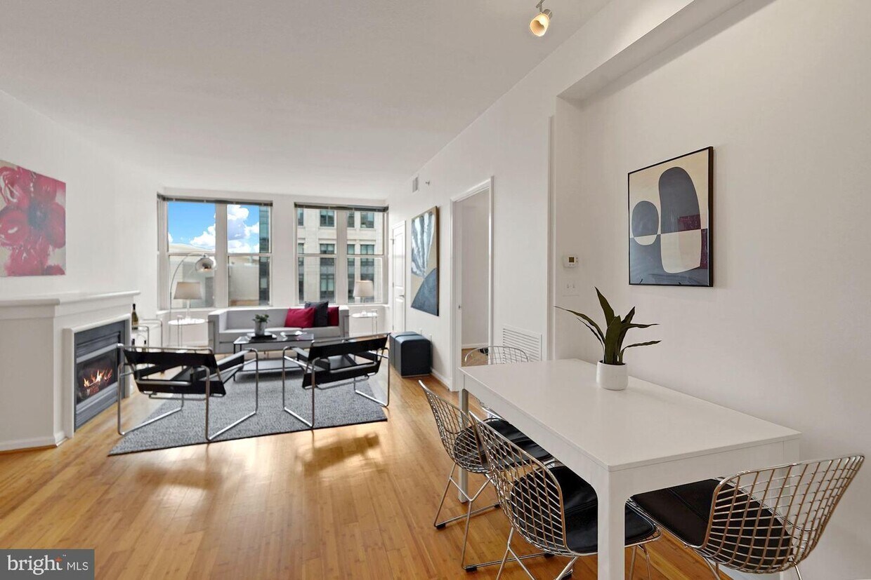Foto principal - 715 6th St NW