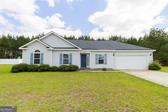 Building Photo - 210 Stillwater Dr