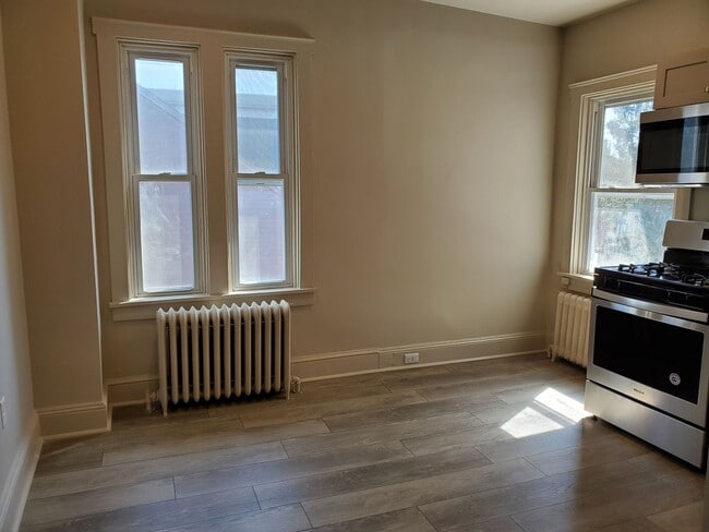 Building Photo - 448 W Orange St