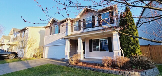 Foto del edificio - Absolutely Beautiful Two-story House in Si...