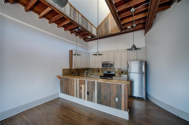 Foto del edificio - 725 W Magnolia Ave
