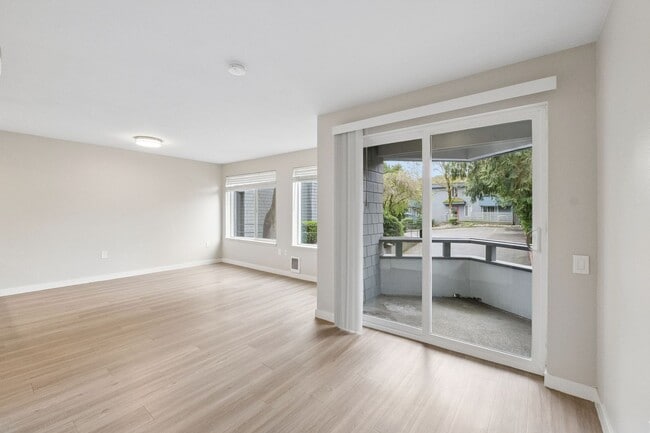 Foto del interior - 3030 Lake City